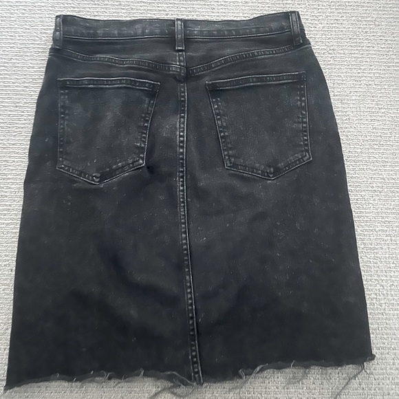 Black short Jean GAP skirt size 27 - Picture 2 of 4